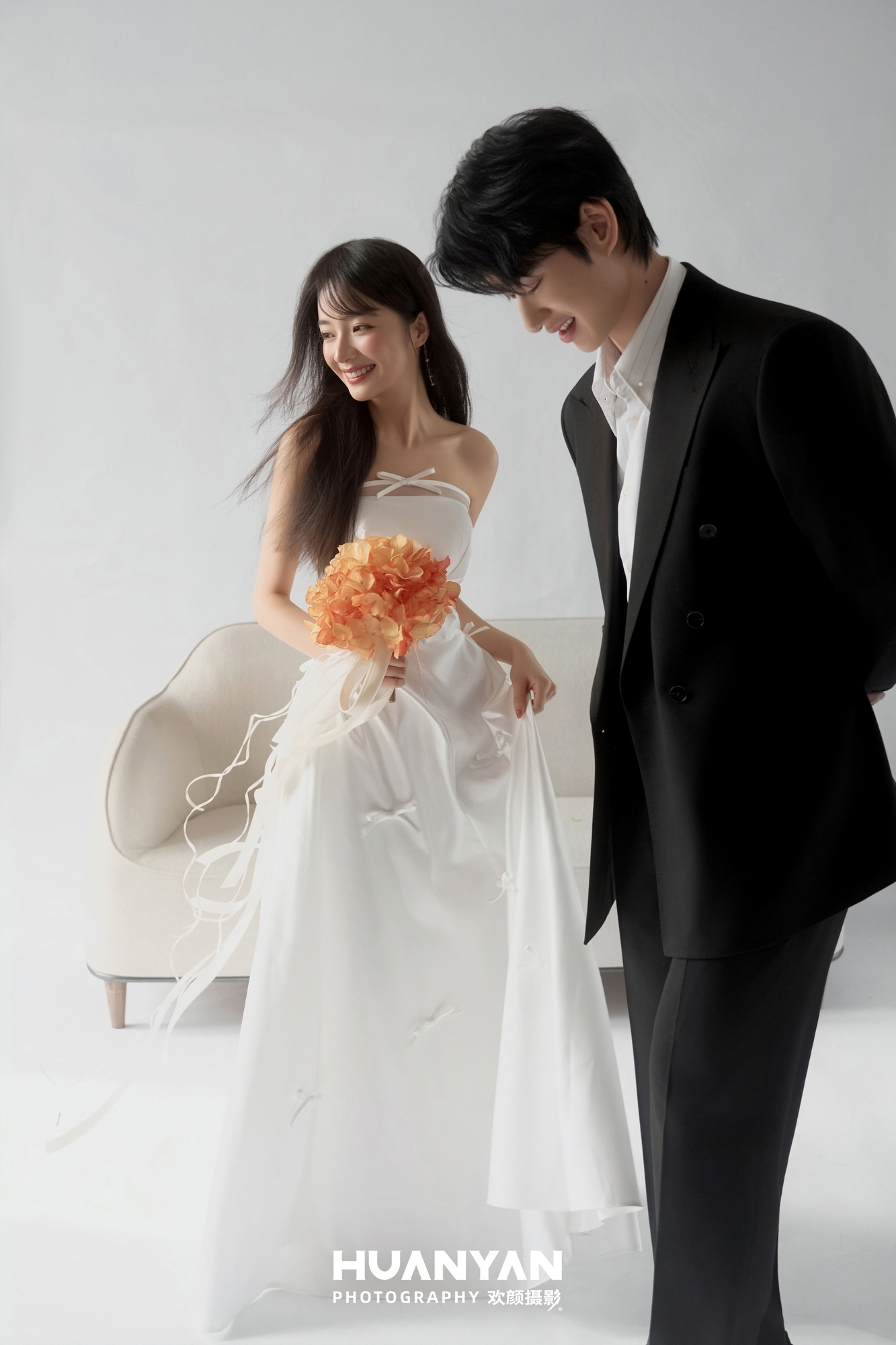 义乌婚纱照修图怕「脸别修没了」？保留质感的底线