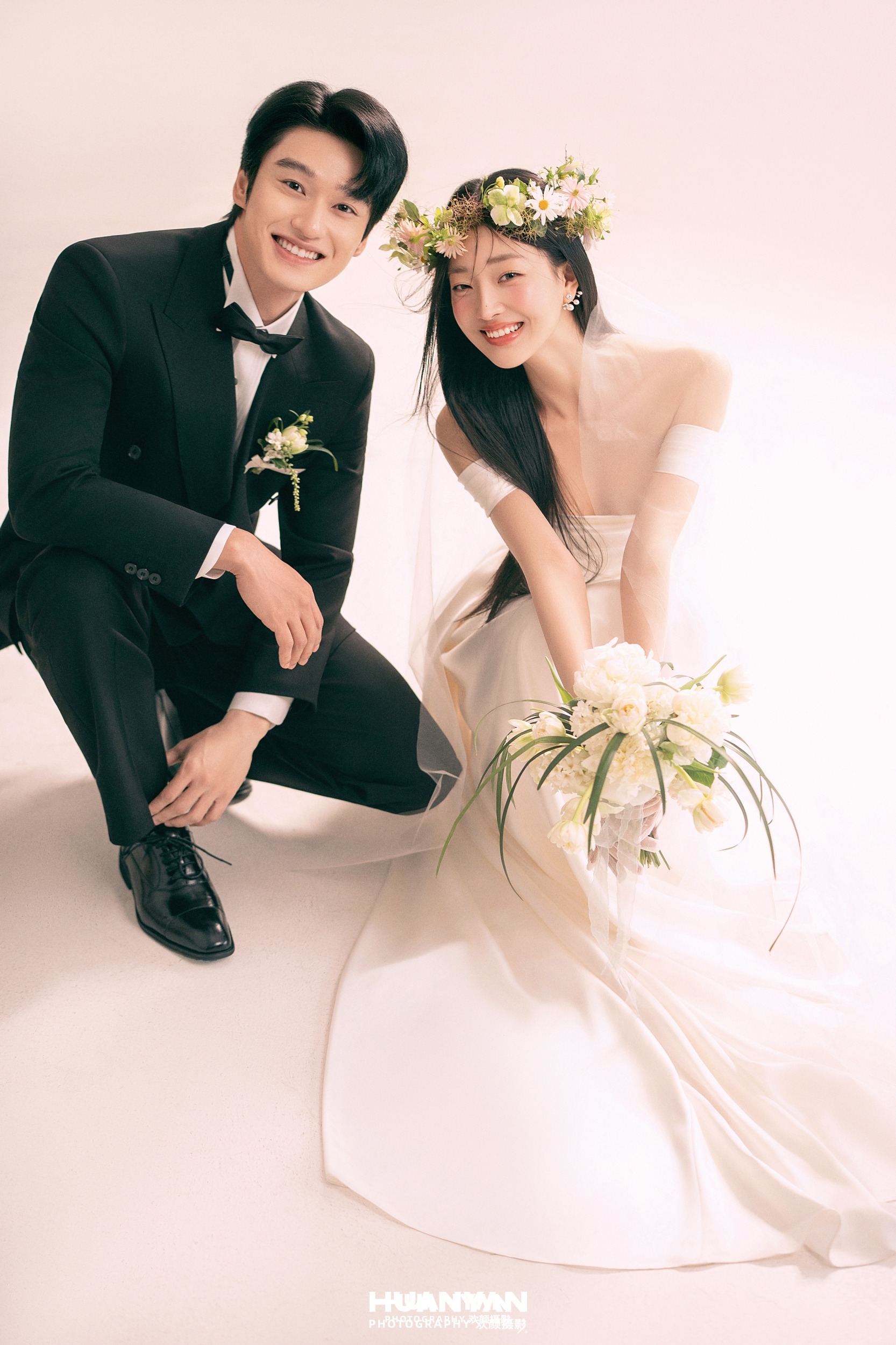 室内影棚韩式温柔婚纱照实拍（与花同席系列）