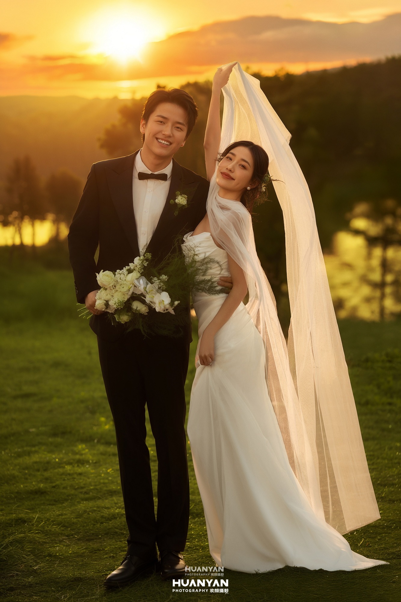落日恋歌：韩式温柔婚纱照户外自然实拍