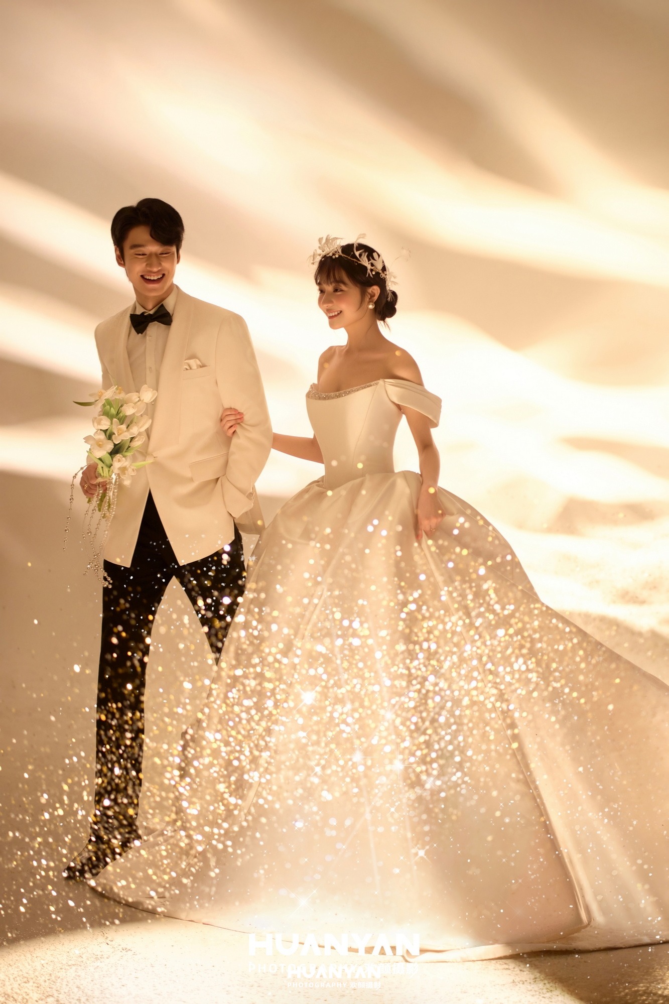浪漫唯美婚纱照 · 室内影棚场景 · 满裙星屑客片