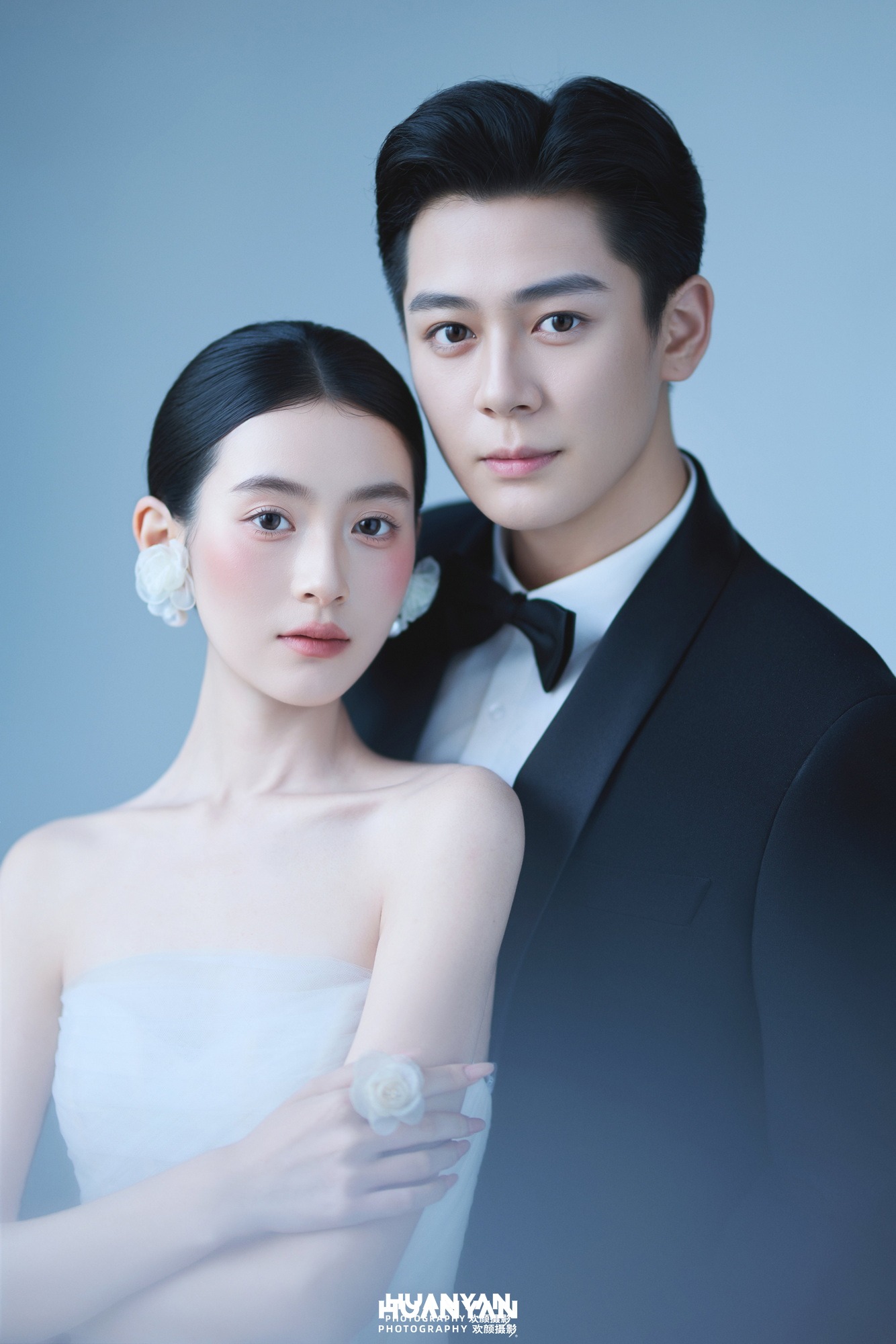 韩式温柔婚纱照 · 室内影棚场景 · 雾蓝拾花客片