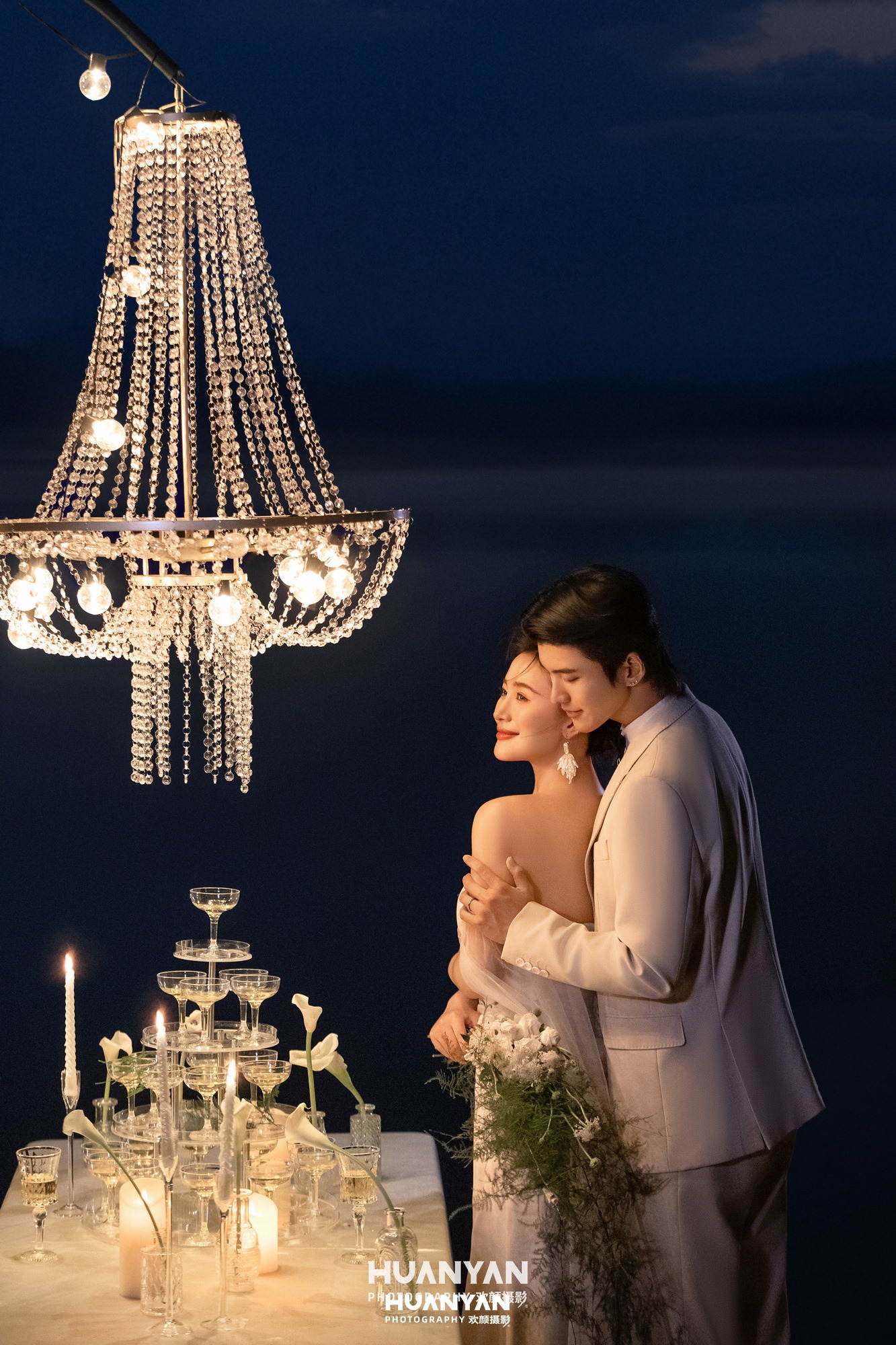 海边轻奢高级婚纱照实拍（灯影海夜系列）