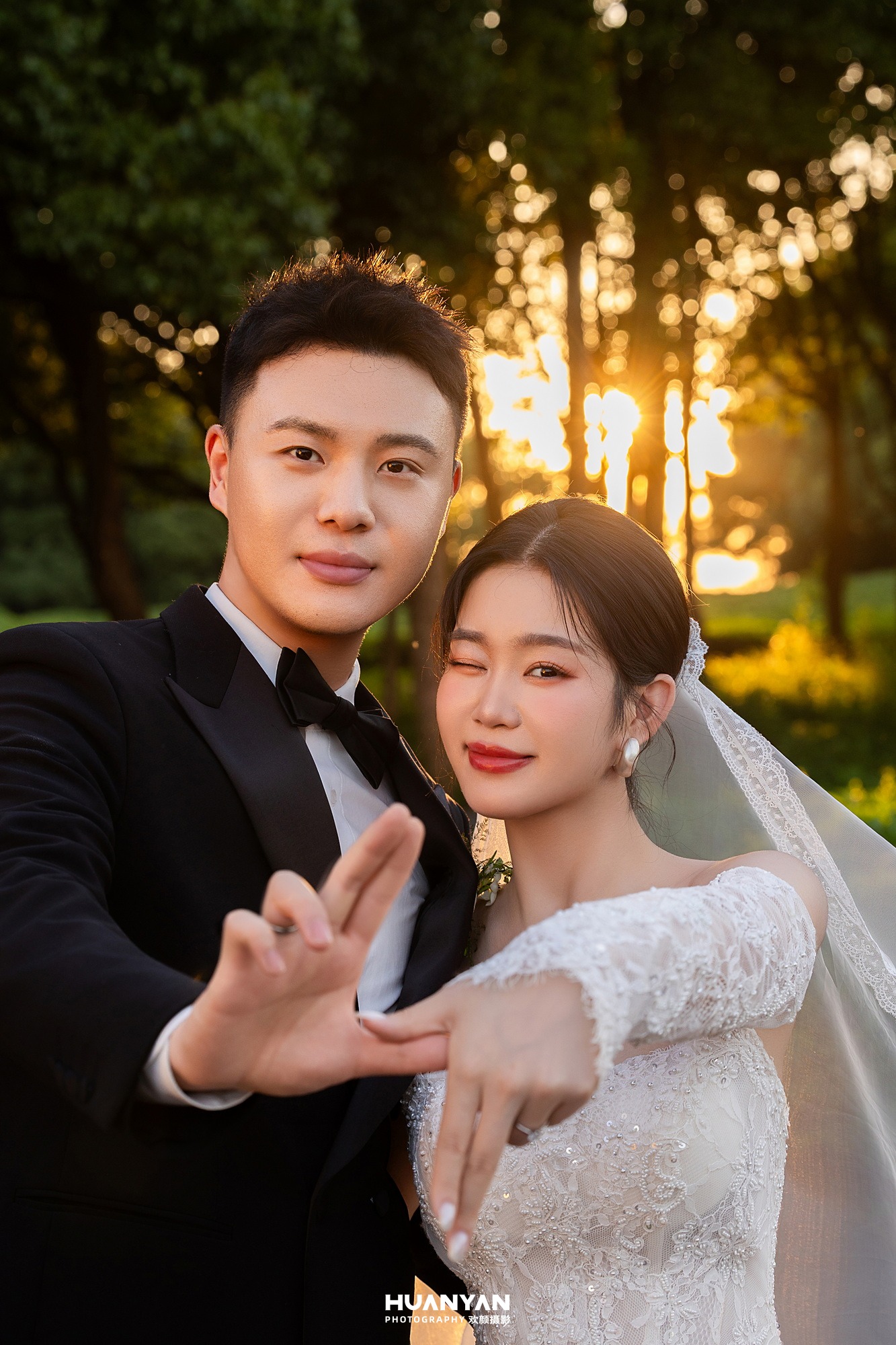 清新自然婚纱照 · 户外自然场景 · 绿荫同行客片