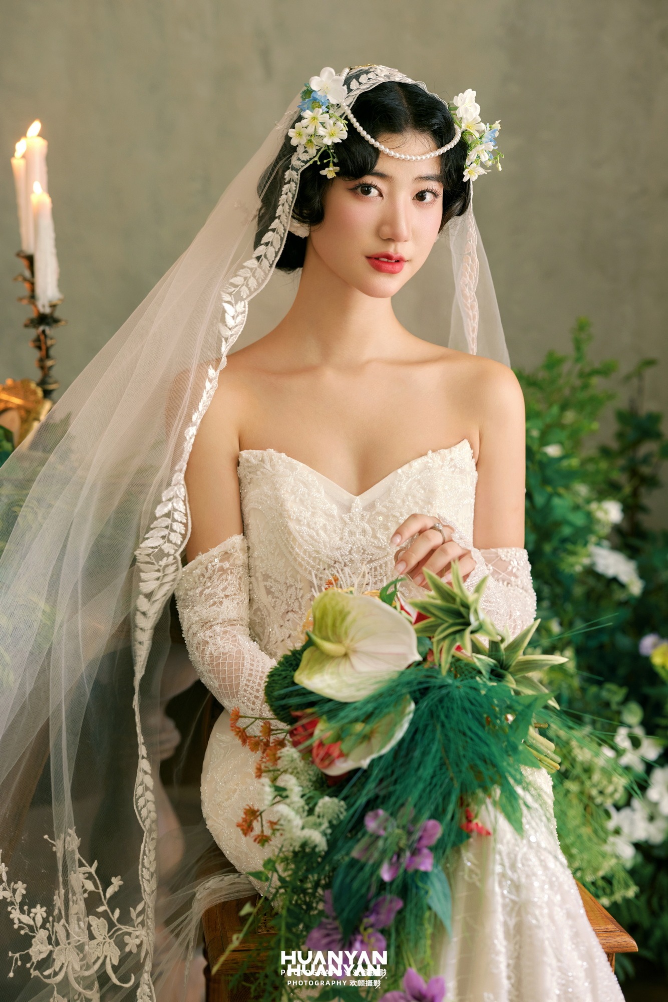 复古婚纱照 · 室内影棚场景 · 烛影轻吻客片