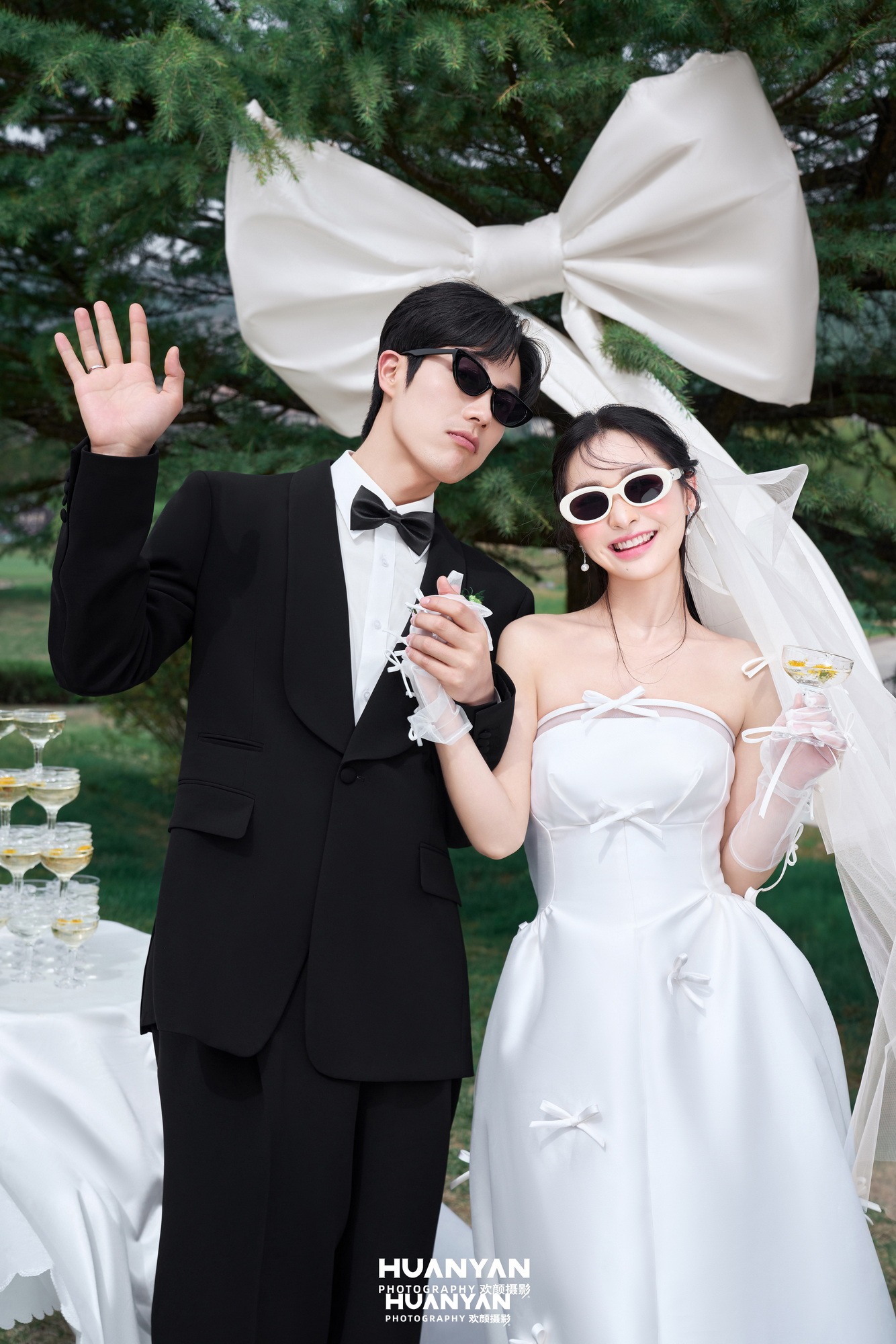 松间白结客片第7张｜清新自然婚纱照，摄于户外自然